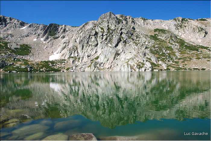 Lac Bastani à la fin du Printemps, 2089 m.d'altitude (9)