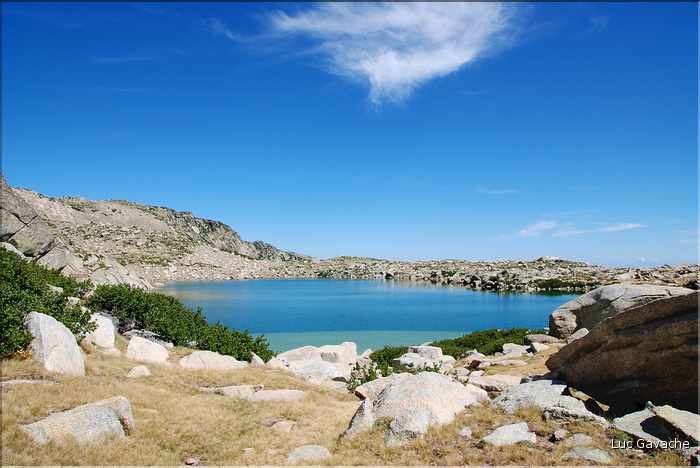 Lac Bastani à la fin du Printemps, 2089 m.d'altitude (15)