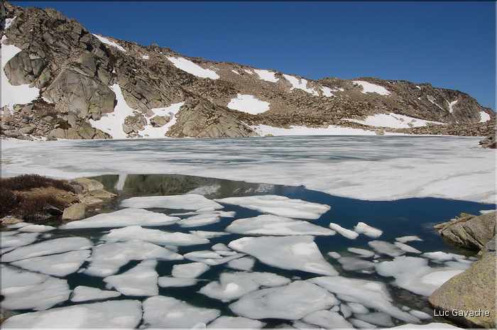 Lac Bastani au printemps, 2089 m.d'altitude (12)