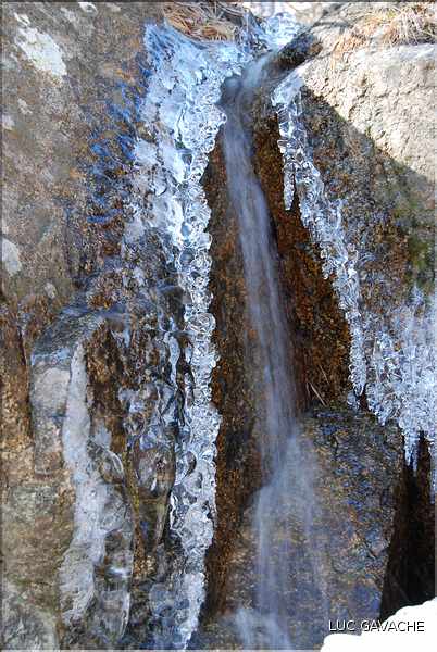 Sur l'itinéraire d'access au lac de Ninu, près des bergeries de Colga, tout est parfois gelé lors des hivers rigoureux (6)