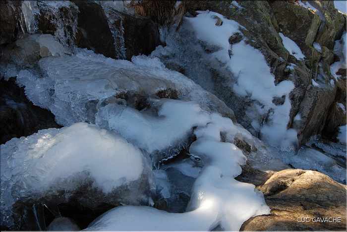 Sur l'itinéraire d'access au lac de Ninu, près des bergeries de Colga, tout est parfois gelé lors des hivers rigoureux (10)