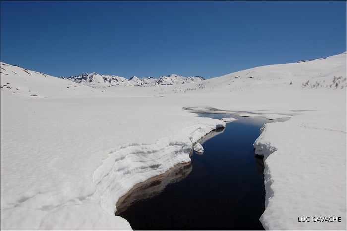 Lac de Ninu à la sortie de l'hiver, 1743 m.d'altitude (5)