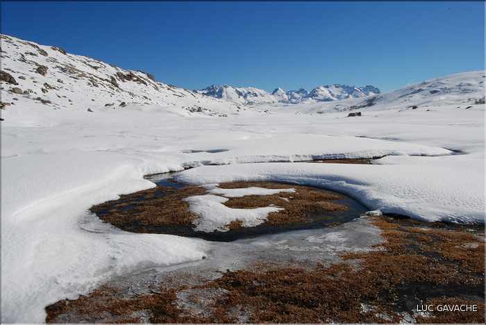 Lac de Ninu à la sortie de l'hiver, 1743 m.d'altitude (8)