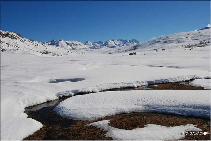Lac de Ninu à la sortie de l'hiver, 1743 m.d'altitude (9)