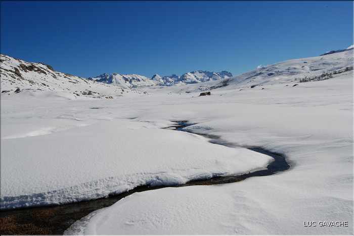 Lac de Ninu à la sortie de l'hiver, 1743 m.d'altitude (10)