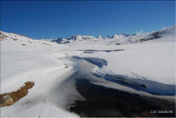 Lac de Ninu à la sortie de l'hiver, 1743 m.d'altitude (19)