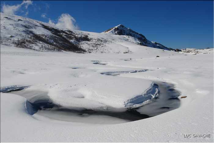 Lac de Ninu à la sortie de l'hiver, 1743 m.d'altitude (26)
