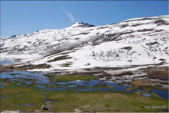 Lac de Ninu à la fin du printemps, 1743 m.d'altitude (9)