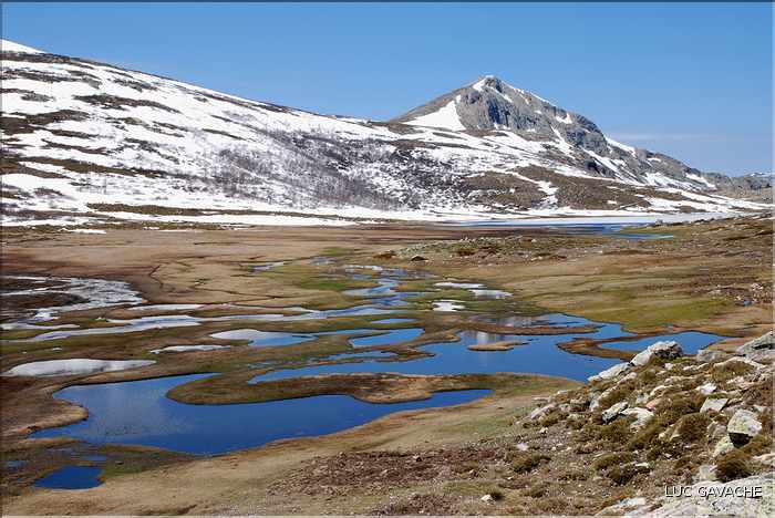 Lac de Ninu à la fin du printemps, 1743 m.d'altitude (48)