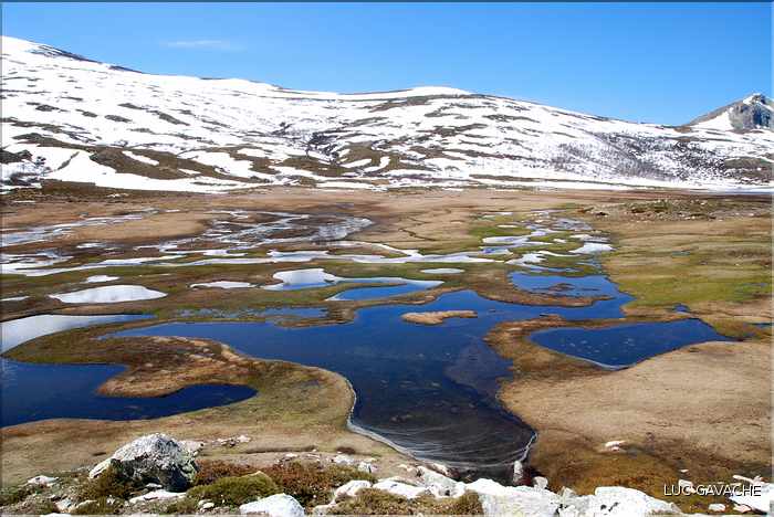 Lac de Ninu à la fin du printemps, 1743 m.d'altitude (52)