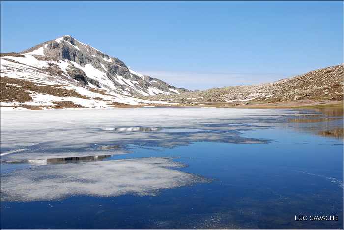 Lac de Ninu à la fin du printemps, 1743 m.d'altitude (58)