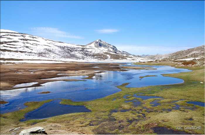 Lac de Ninu à la fin du printemps, 1743 m.d'altitude (67)