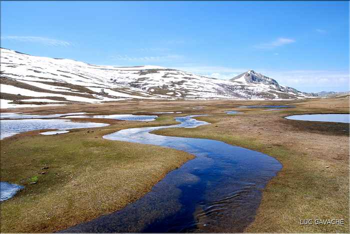 Lac de Ninu à la fin du printemps, 1743 m.d'altitude (75)