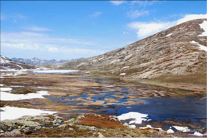 Lac de Ninu à la fin du printemps, 1743 m.d'altitude (81)