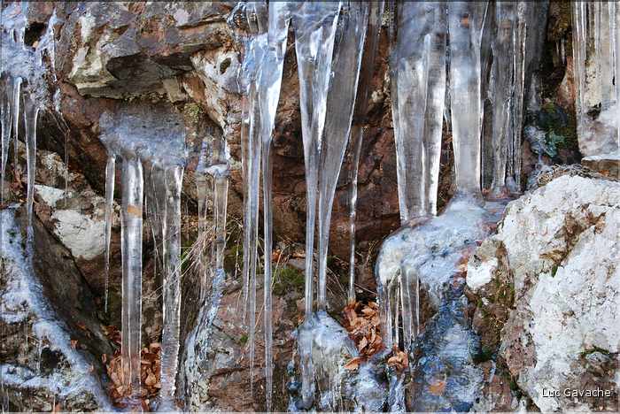 Parfois l'hiver, le gel arrive avant la neige, région de Vizzavona sur le GR20 (22)