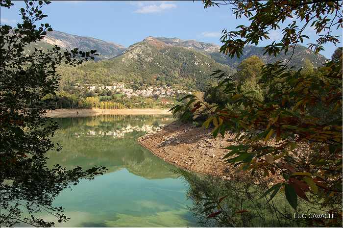 Lac de tolla en automne (5)