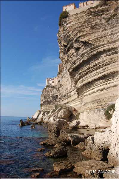Les célèbres falaises calcaires de Bonifacio (5)