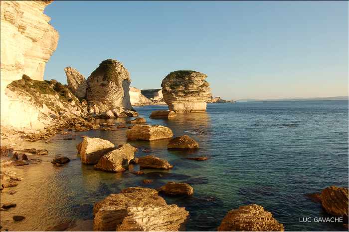 Les célèbres falaises calcaires de Bonifacio (10)