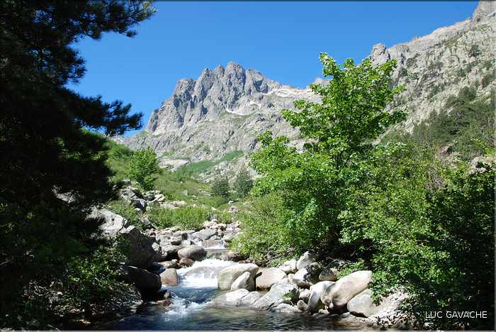 Bergeries de Grotelle et ses environs, vallée de la Restonica (41)
