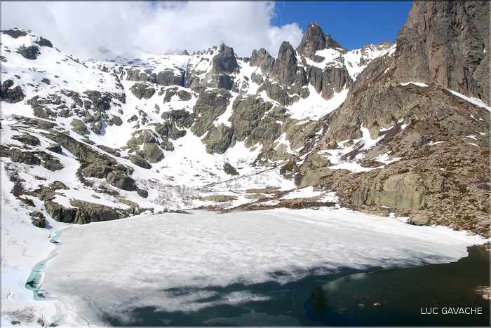 Lac de Melo au début du printemps, 1711 m.d'altitude (10)
