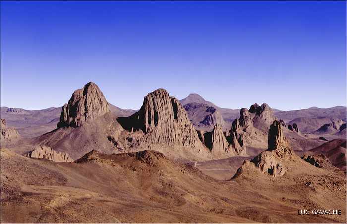 Au Nord de Tamanrasset, dans le sud du pays, se trouve l'Assekrem et l'hérmitage du Père Foucauld (1)