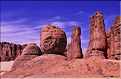 L'étonante cathédrale de pierre de Tin Akachaker, dans le Tassili du hoggar au Sud-Est de Tamanrasset (11)