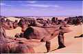 L'étonante cathédrale de pierre de Tin Akachaker, dans le Tassili du hoggar au Sud-Est de Tamanrasset (12)