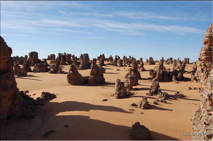 L'étrange forêt de pierres de Maghidet, se trouve au Nord de Ghat (7)