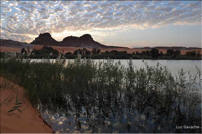 Le lac Boukou est  situé à l'Ouest de cet ensemble. (5)