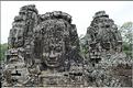 Le temple de Bayon, qui date de la fin du XII ème siècle, est composé de 54 tours ornées de têtes de Bouddha ressemblant à Jayavarman VII. (53)