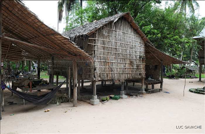 Habitats traditionnels dans la région de Siem Reap. (7)