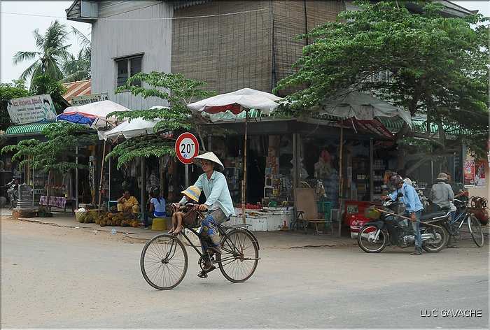 Moyens de transports au Cambodge.  (1)