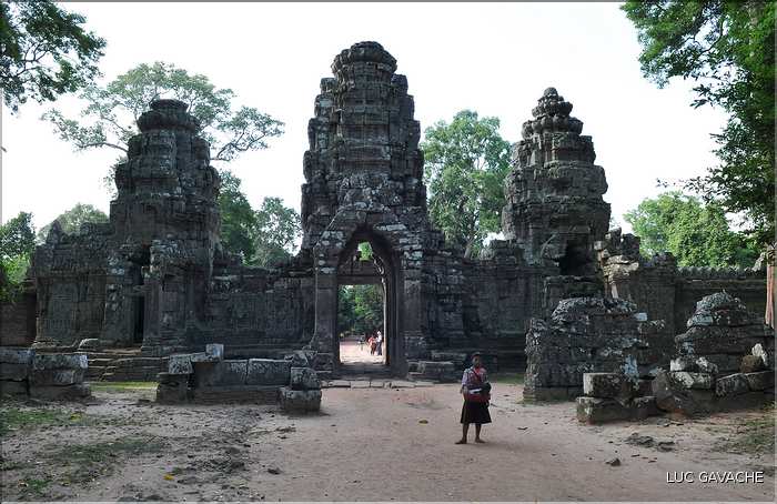 Porte daccès au temple de Preah Khan. (12)