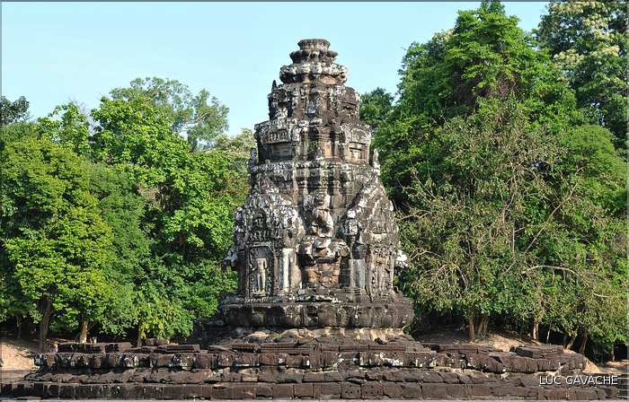 Le temple de Neak Pean à également été réalisé par Jayavarman VII. (4)