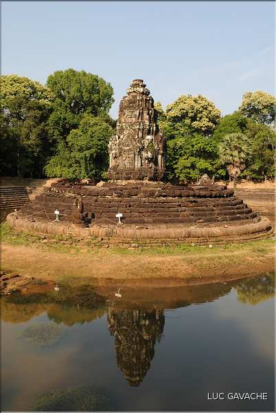 Le temple de Neak Pean à également été réalisé par Jayavarman VII. (6)