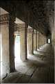Le temple de Ta Prohm fut réalisé par Jayavarman VII qui le dédia à sa mère. (10)
