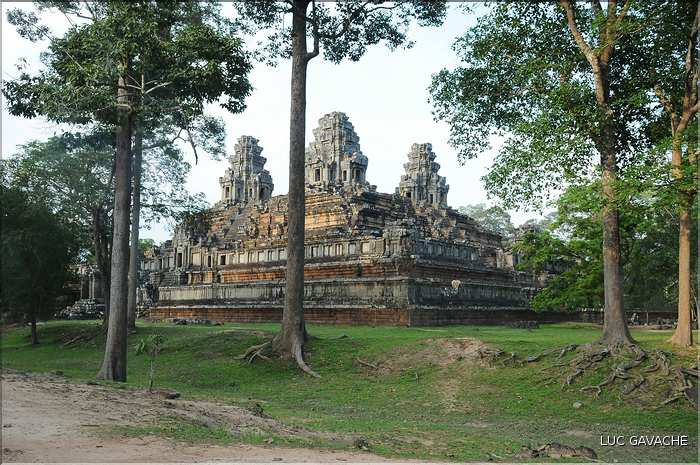 Le temple de Ta Kéo, réalisé vers l'an 1000, ne fut jamais achevé. (1)