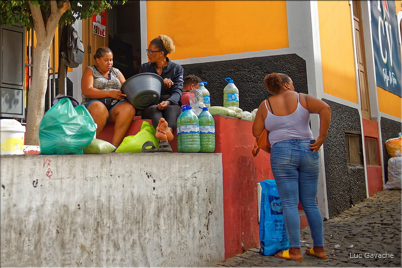 Dans les rues de Sao Filipe, la troisième ville du Cap-Vert. (41)