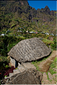 La vallée de Paul est une altérnance de cultures et de maisons traditionnels. (3)