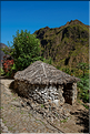 La vallée de Paul est une altérnance de cultures et de maisons traditionnels. (13)