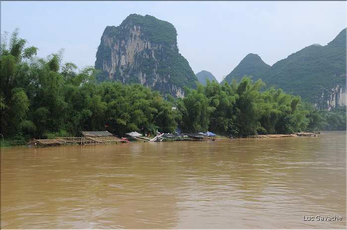 La petite ville de Yangshuo sur les rives de la rivière Lijiang. (27)