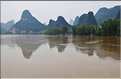 La petite ville de Yangshuo sur les rives de la rivière Lijiang. (32)