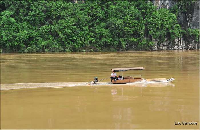 La petite ville de Yangshuo sur les rives de la rivière Lijiang. (45)