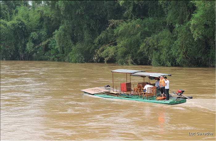 La petite ville de Yangshuo sur les rives de la rivière Lijiang. (53)