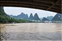 La petite ville de Yangshuo sur les rives de la rivière Lijiang. (68)