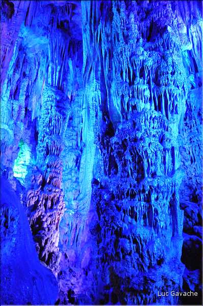Grotte des fltes de roseau dans les environs de Guilin. (24)