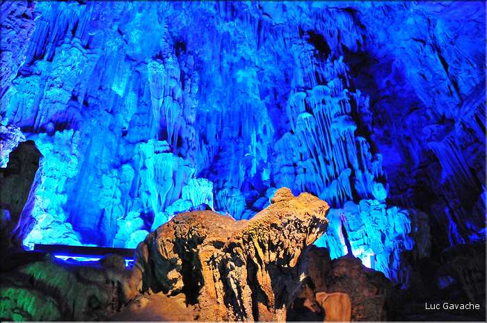 Grotte des fltes de roseau dans les environs de Guilin. (29)