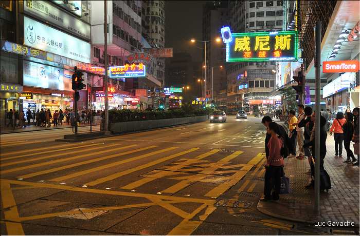 Hong Kong by night (1)