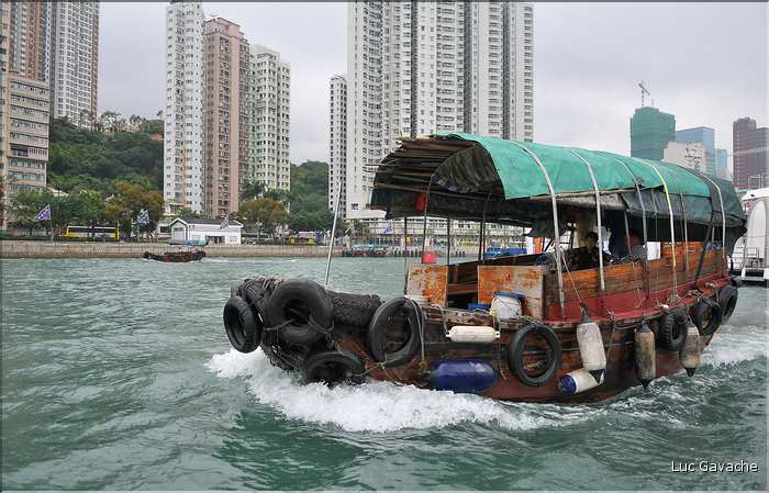 L'ancien port de Aberdeen abrite encore une petite flotte de pêche. Hong Kong. (3)