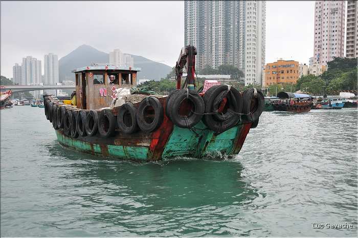L'ancien port de Aberdeen abrite encore une petite flotte de pêche. Hong Kong. (24)